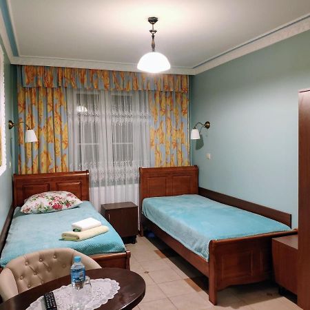Dwor Bartnika Bed & Breakfast Narewka Exterior foto